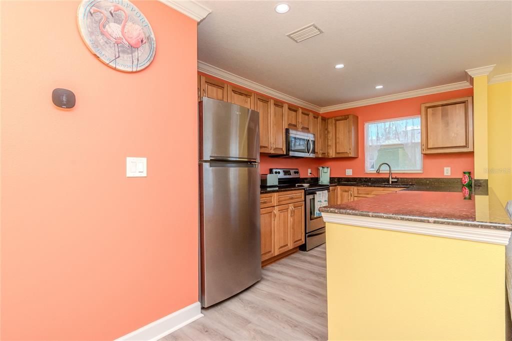 待售: $489,900 (2 贝兹, 2 浴室, 865 平方英尺)