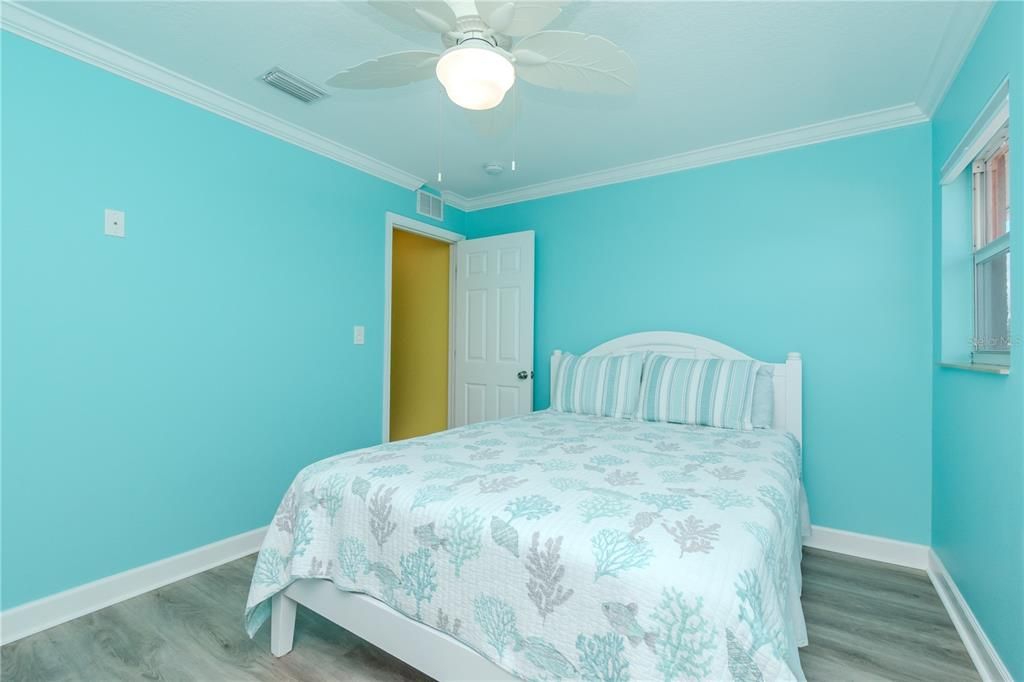 待售: $489,900 (2 贝兹, 2 浴室, 865 平方英尺)