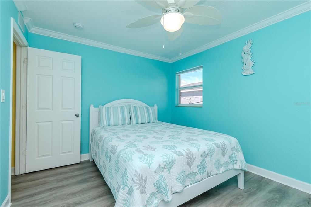 待售: $489,900 (2 贝兹, 2 浴室, 865 平方英尺)