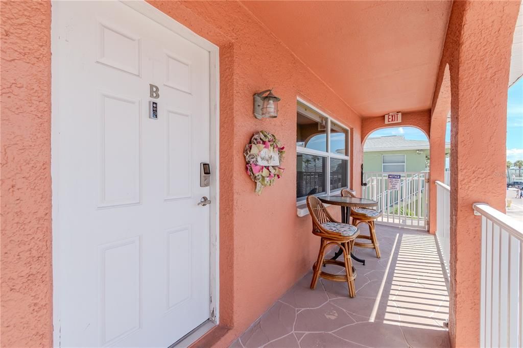 待售: $489,900 (2 贝兹, 2 浴室, 865 平方英尺)