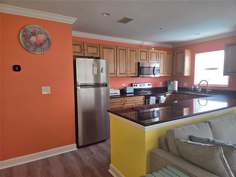 待售: $489,900 (2 贝兹, 2 浴室, 865 平方英尺)