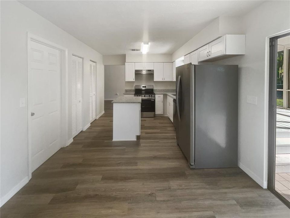 For Sale: $358,000 (3 beds, 2 baths, 1400 Square Feet)