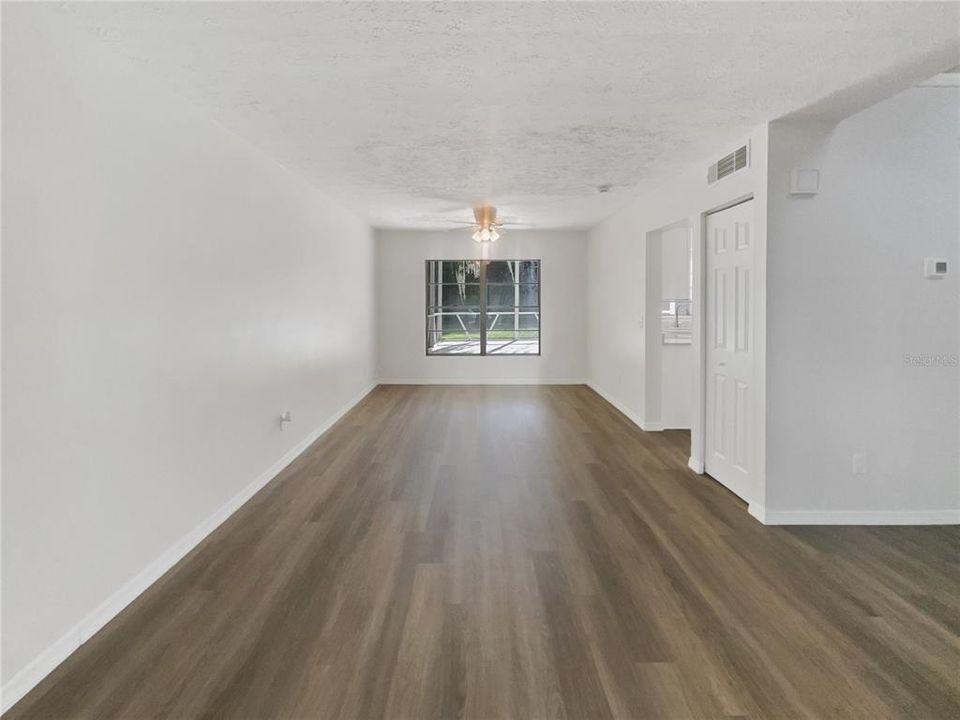 For Sale: $358,000 (3 beds, 2 baths, 1400 Square Feet)