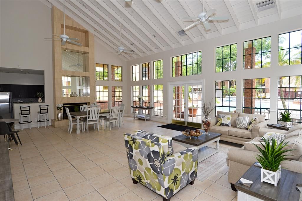 Active With Contract: $2,000 (2 beds, 2 baths, 1007 Square Feet)