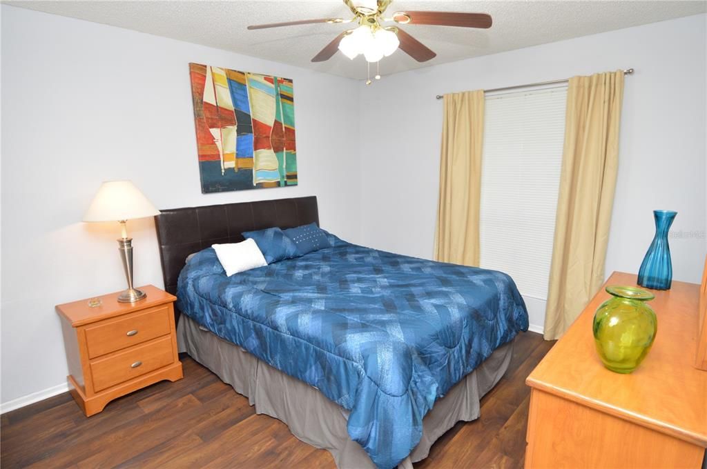 Active With Contract: $2,000 (2 beds, 2 baths, 1007 Square Feet)