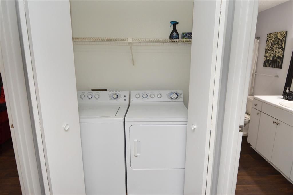 Active With Contract: $2,000 (2 beds, 2 baths, 1007 Square Feet)