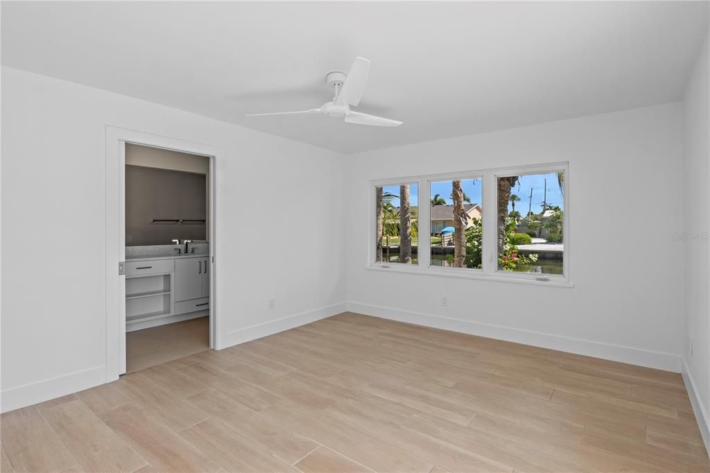 待售: $2,395,000 (3 贝兹, 2 浴室, 1799 平方英尺)