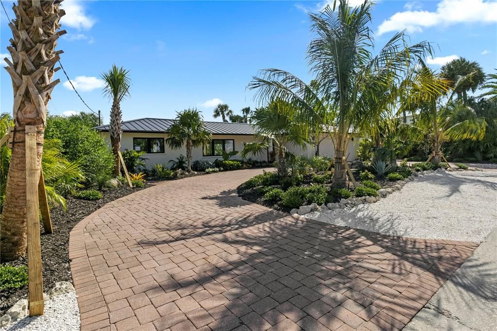 待售: $2,395,000 (3 贝兹, 2 浴室, 1799 平方英尺)