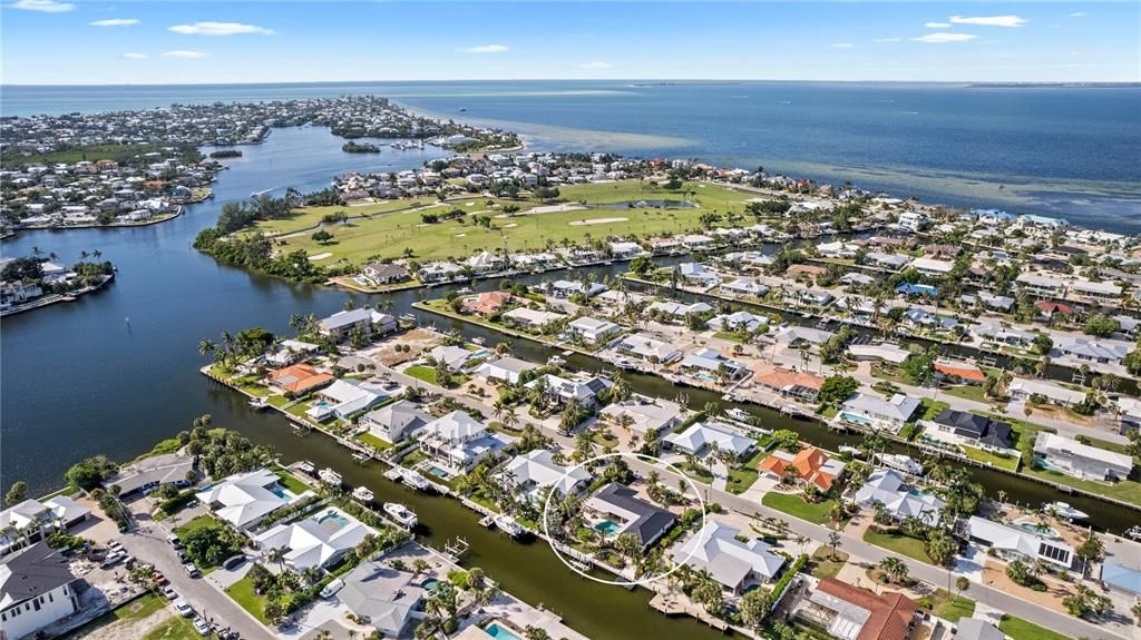 待售: $2,395,000 (3 贝兹, 2 浴室, 1799 平方英尺)