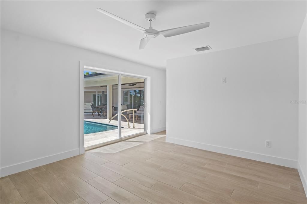 待售: $2,395,000 (3 贝兹, 2 浴室, 1799 平方英尺)