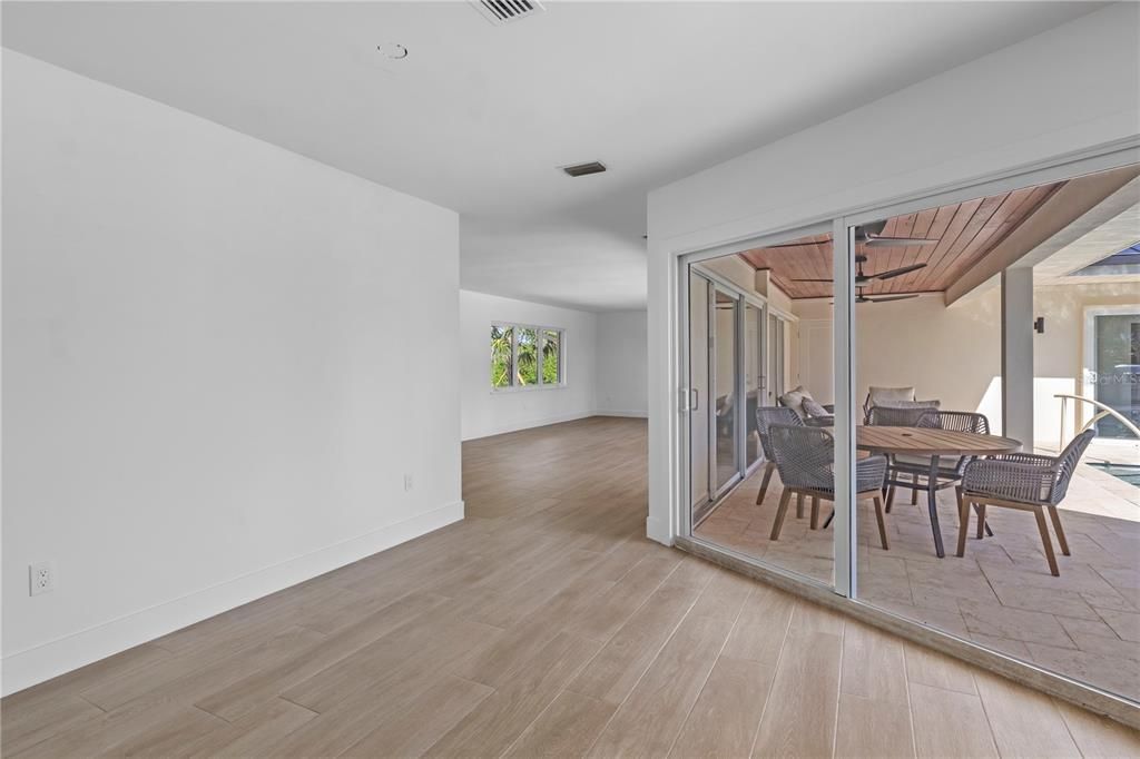 待售: $2,395,000 (3 贝兹, 2 浴室, 1799 平方英尺)