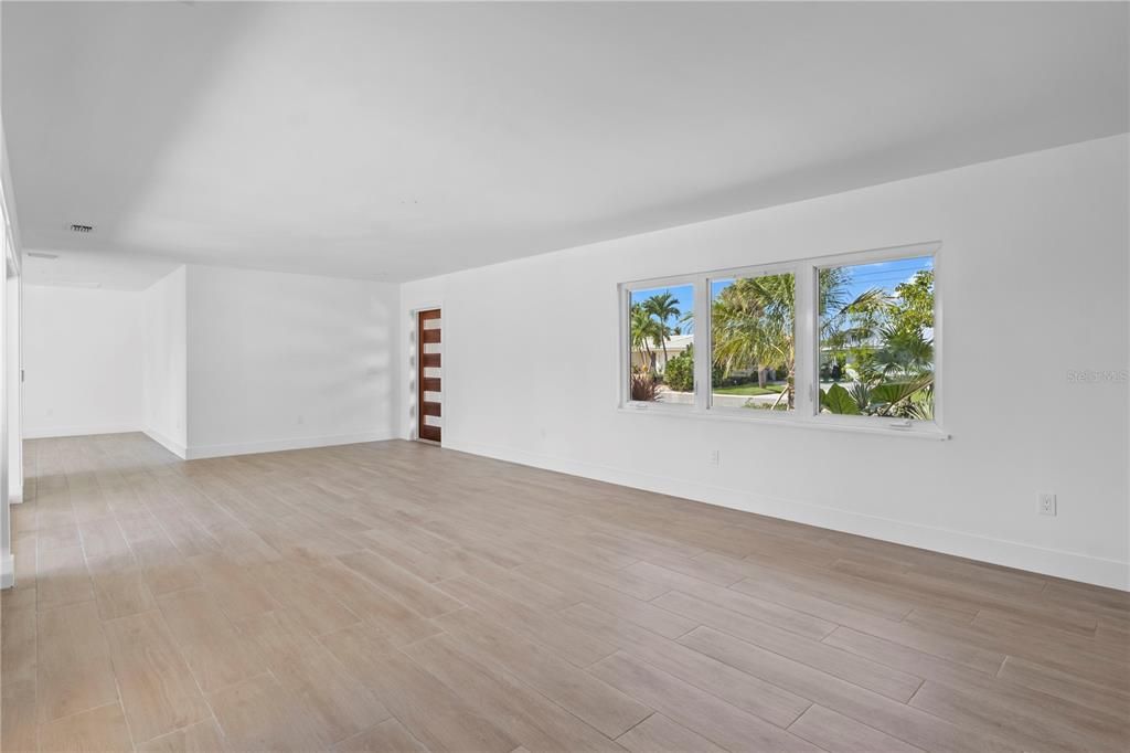 待售: $2,395,000 (3 贝兹, 2 浴室, 1799 平方英尺)