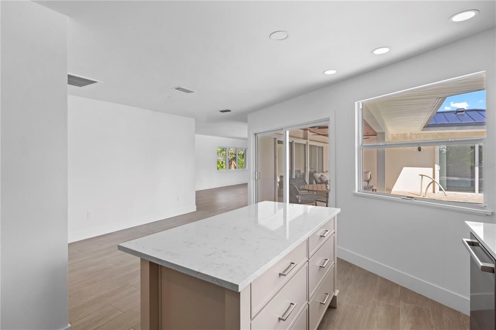 待售: $2,395,000 (3 贝兹, 2 浴室, 1799 平方英尺)