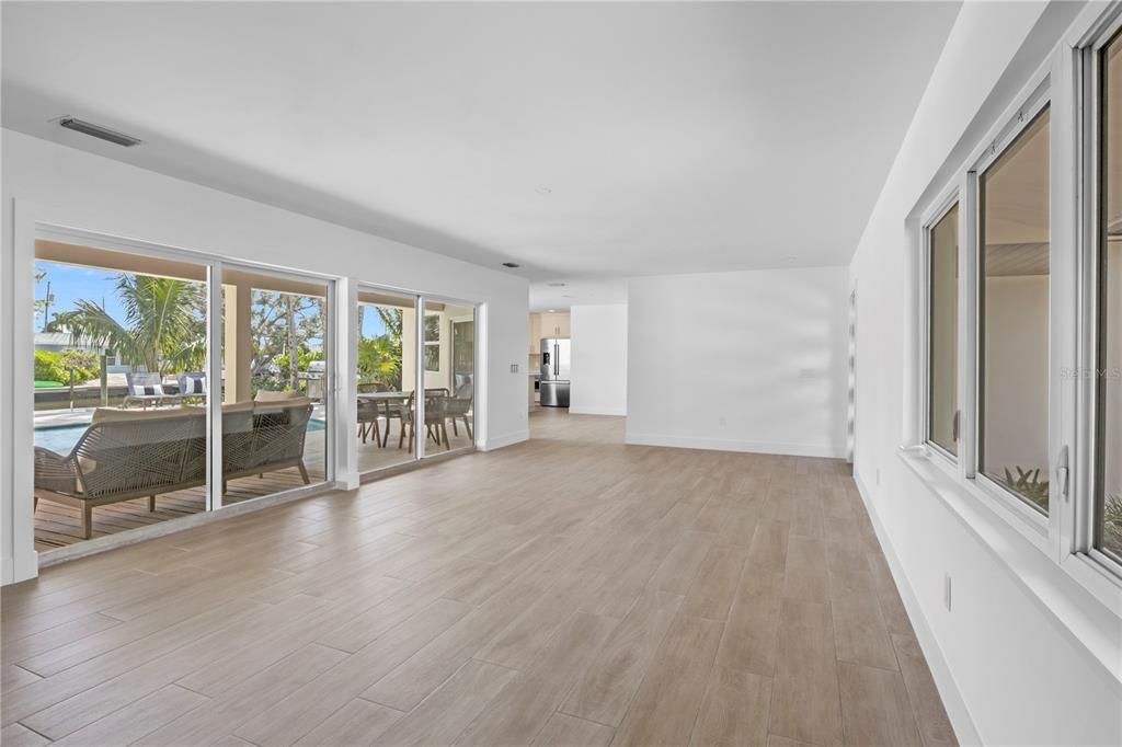 待售: $2,395,000 (3 贝兹, 2 浴室, 1799 平方英尺)