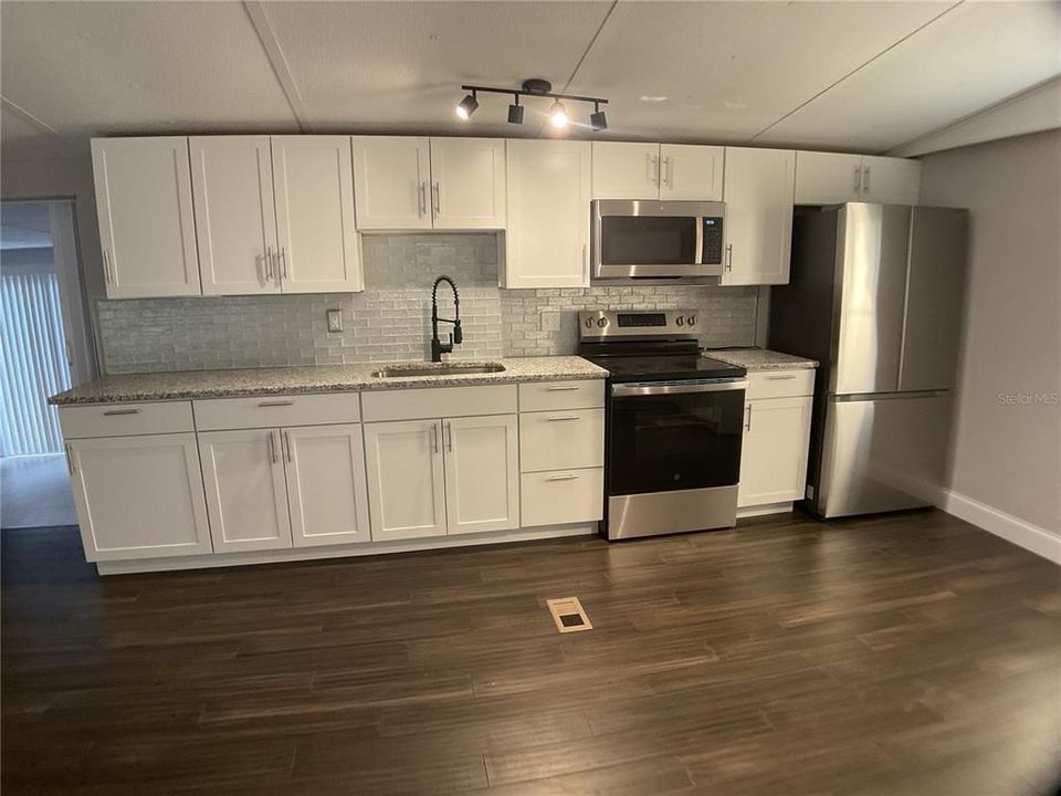 En Venta: $229,900 (3 camas, 2 baños, 1622 Pies cuadrados)