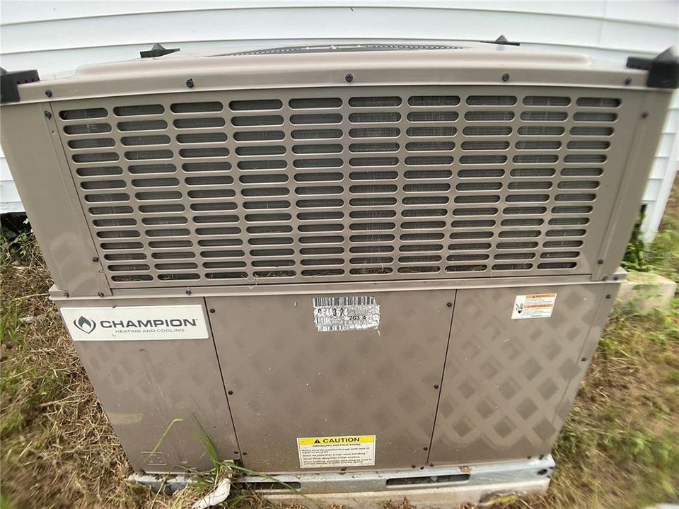 En Venta: $229,900 (3 camas, 2 baños, 1622 Pies cuadrados)