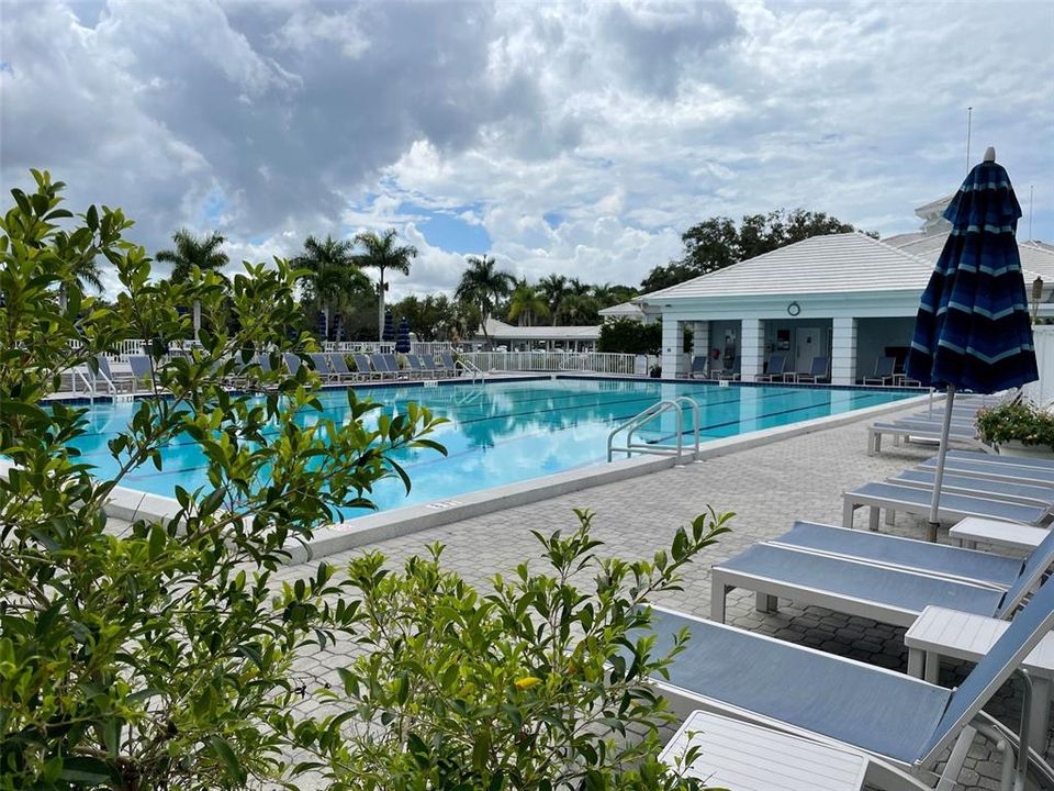 For Sale: $240,000 (2 beds, 2 baths, 1218 Square Feet)