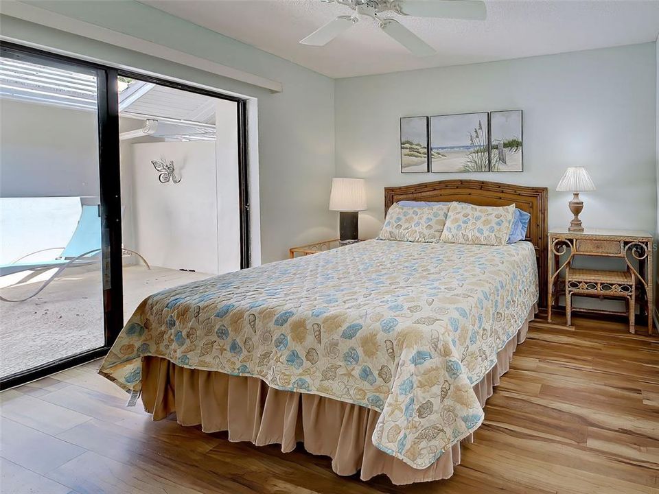 For Sale: $240,000 (2 beds, 2 baths, 1218 Square Feet)