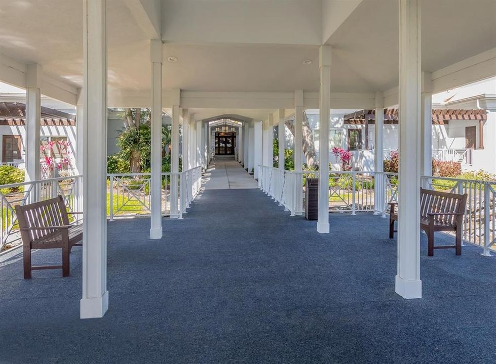 For Sale: $240,000 (2 beds, 2 baths, 1218 Square Feet)