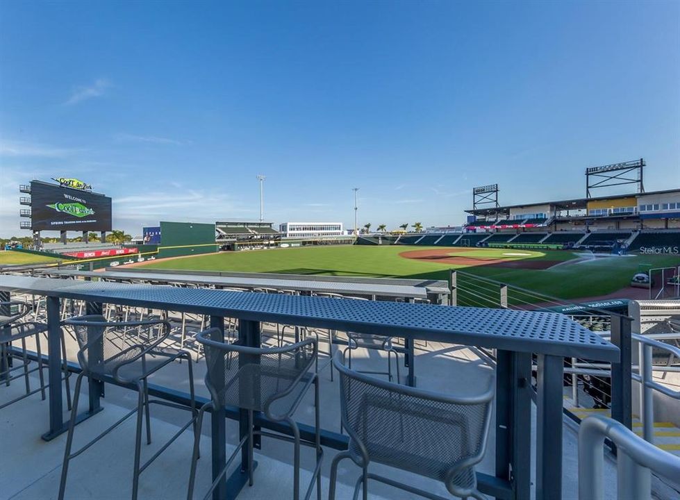 For Sale: $240,000 (2 beds, 2 baths, 1218 Square Feet)