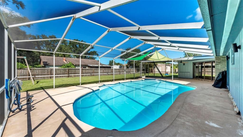 Active With Contract: $450,000 (4 beds, 2 baths, 2505 Square Feet)