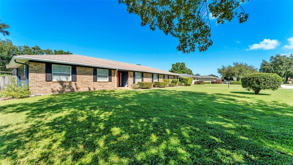 Active With Contract: $450,000 (4 beds, 2 baths, 2505 Square Feet)