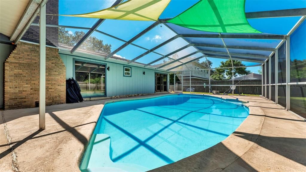 Active With Contract: $450,000 (4 beds, 2 baths, 2505 Square Feet)