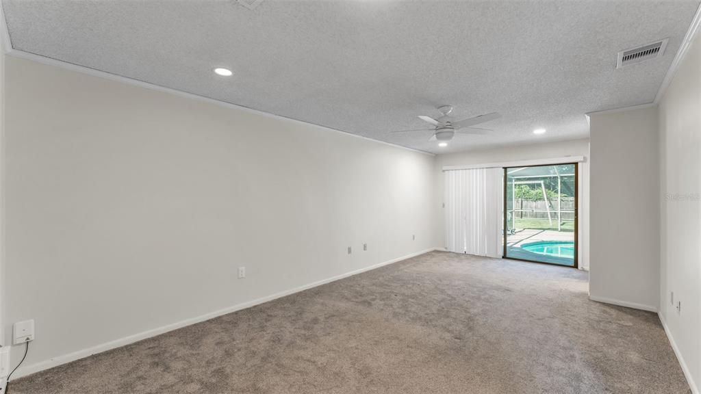 Active With Contract: $450,000 (4 beds, 2 baths, 2505 Square Feet)