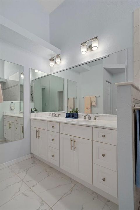 Active With Contract: $299,500 (2 beds, 2 baths, 1378 Square Feet)