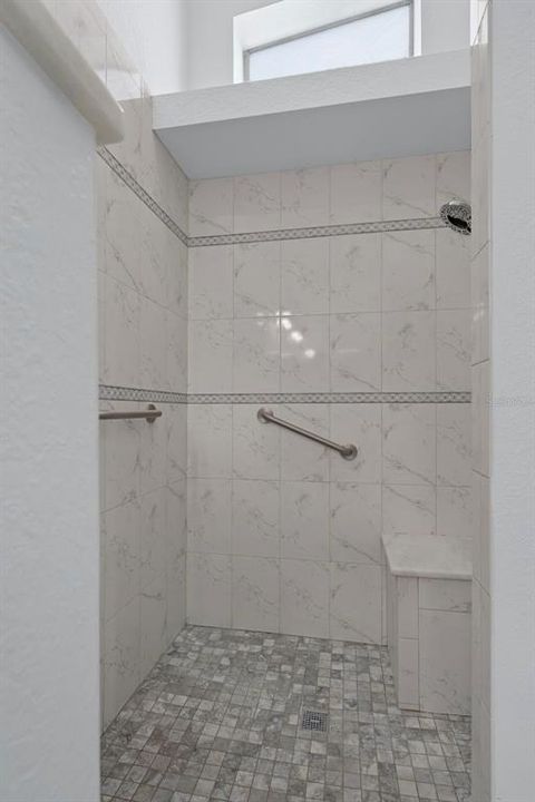 Active With Contract: $299,500 (2 beds, 2 baths, 1378 Square Feet)