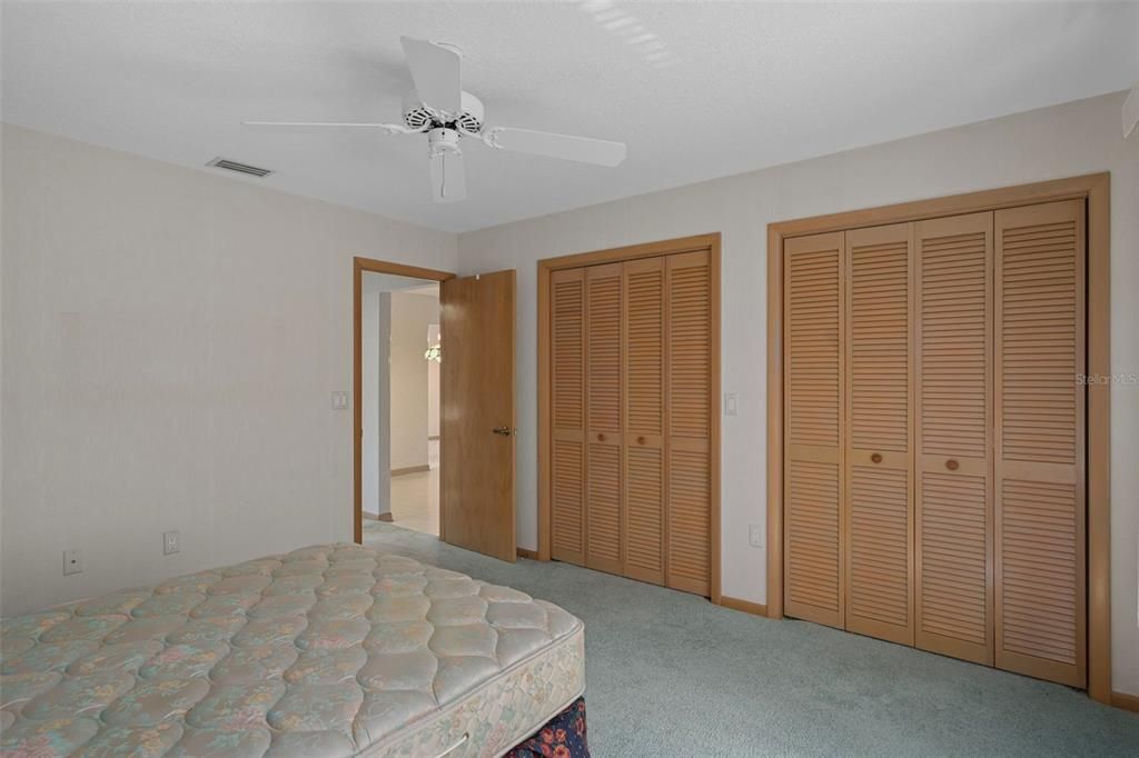 En Venta: $265,000 (3 camas, 2 baños, 2102 Pies cuadrados)