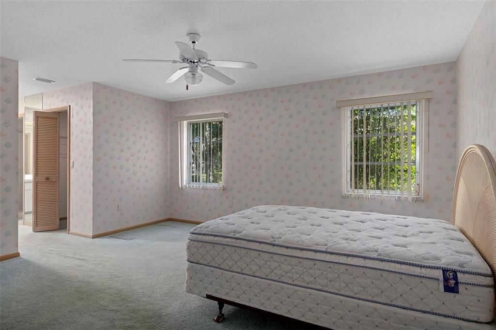 En Venta: $265,000 (3 camas, 2 baños, 2102 Pies cuadrados)