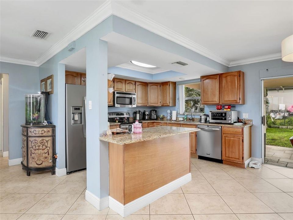 待售: $280,000 (3 贝兹, 2 浴室, 1404 平方英尺)