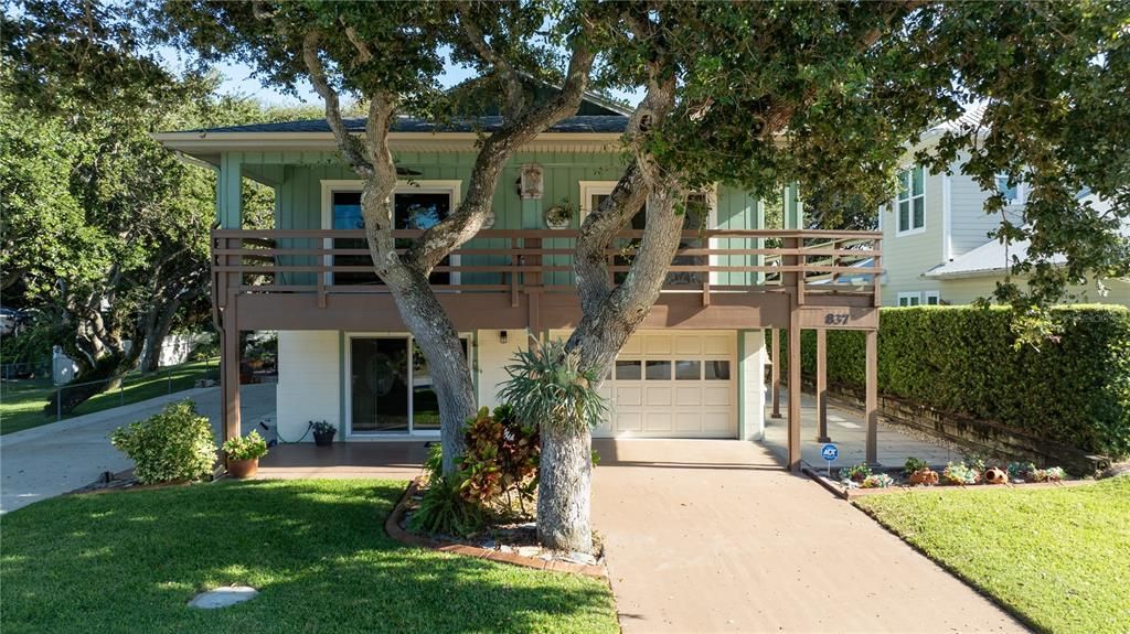 Vendido Recientemente: $824,900 (3 camas, 3 baños, 2160 Pies cuadrados)