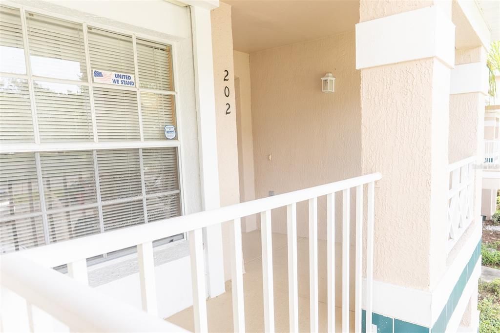 Active With Contract: $209,900 (2 beds, 2 baths, 1013 Square Feet)