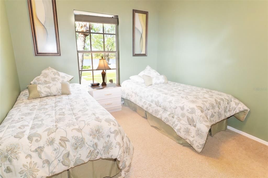 Active With Contract: $209,900 (2 beds, 2 baths, 1013 Square Feet)