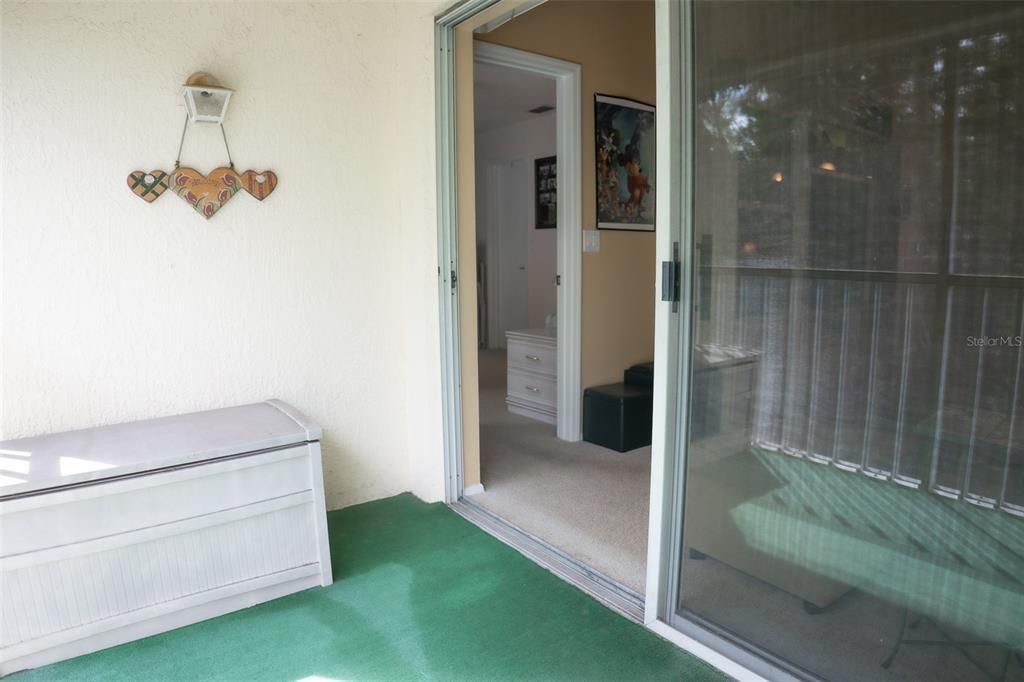 Active With Contract: $209,900 (2 beds, 2 baths, 1013 Square Feet)