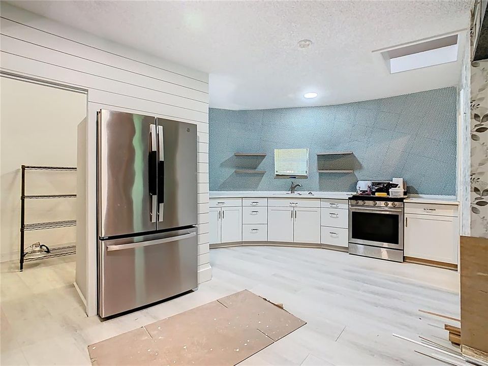 待售: $370,000 (3 贝兹, 2 浴室, 1605 平方英尺)