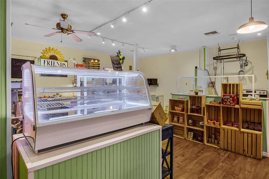 На продажу: $39,000 (0 спален, 0 ванн, 3200 Квадратных фут)