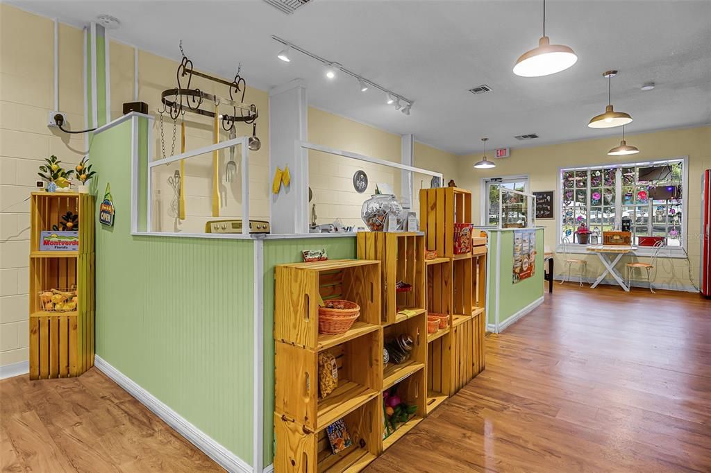 На продажу: $39,000 (0 спален, 0 ванн, 3200 Квадратных фут)