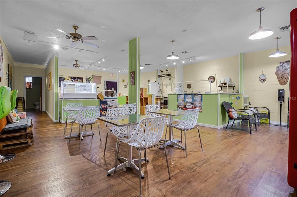 На продажу: $39,000 (0 спален, 0 ванн, 3200 Квадратных фут)