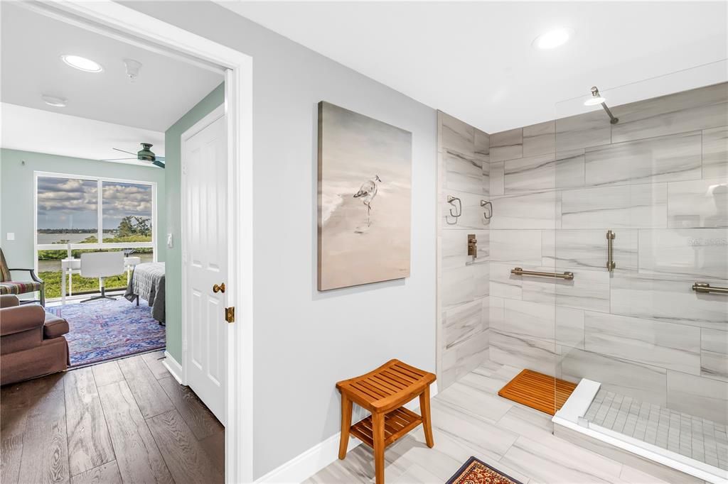 Active With Contract: $649,000 (2 beds, 2 baths, 1660 Square Feet)