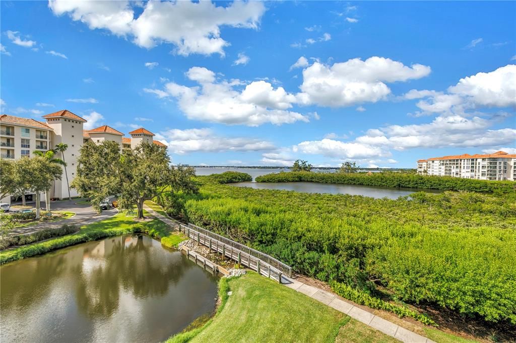 Active With Contract: $649,000 (2 beds, 2 baths, 1660 Square Feet)