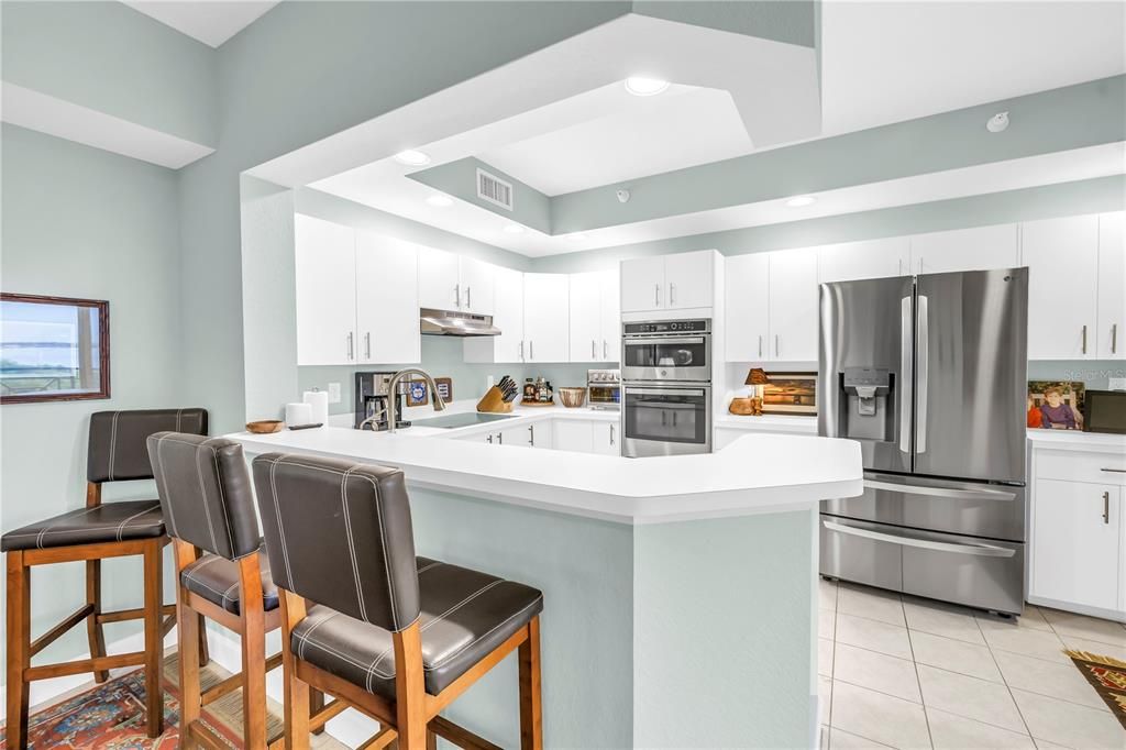 Active With Contract: $649,000 (2 beds, 2 baths, 1660 Square Feet)