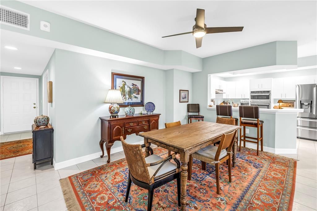 Active With Contract: $649,000 (2 beds, 2 baths, 1660 Square Feet)