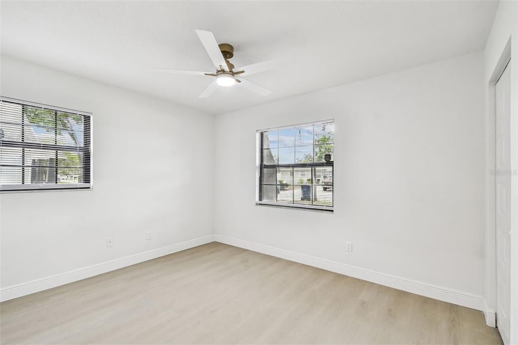 Activo con contrato: $475,000 (4 camas, 3 baños, 1786 Pies cuadrados)