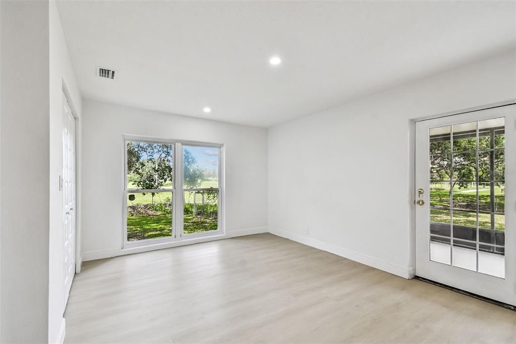 Activo con contrato: $475,000 (4 camas, 3 baños, 1786 Pies cuadrados)