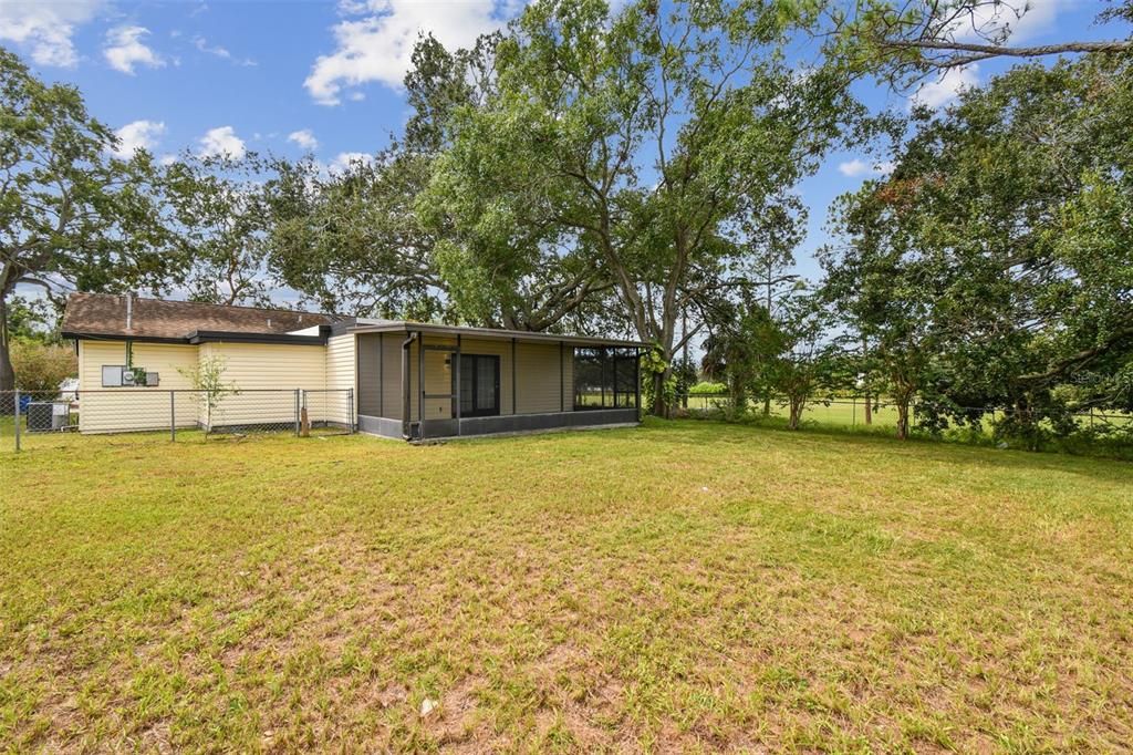 Activo con contrato: $475,000 (4 camas, 3 baños, 1786 Pies cuadrados)