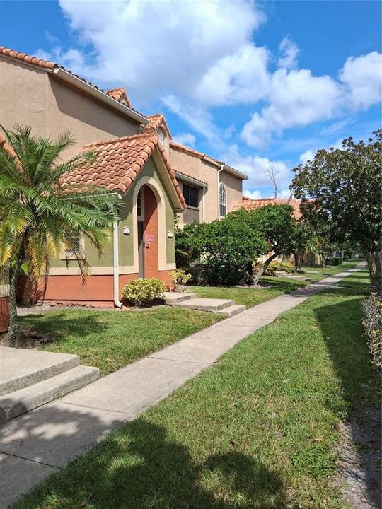 Recientemente alquilado: $1,395 (2 camas, 2 baños, 932 Pies cuadrados)