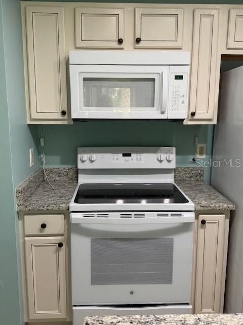 В аренду: $1,200 (0 спален, 1 ванн, 540 Квадратных фут)